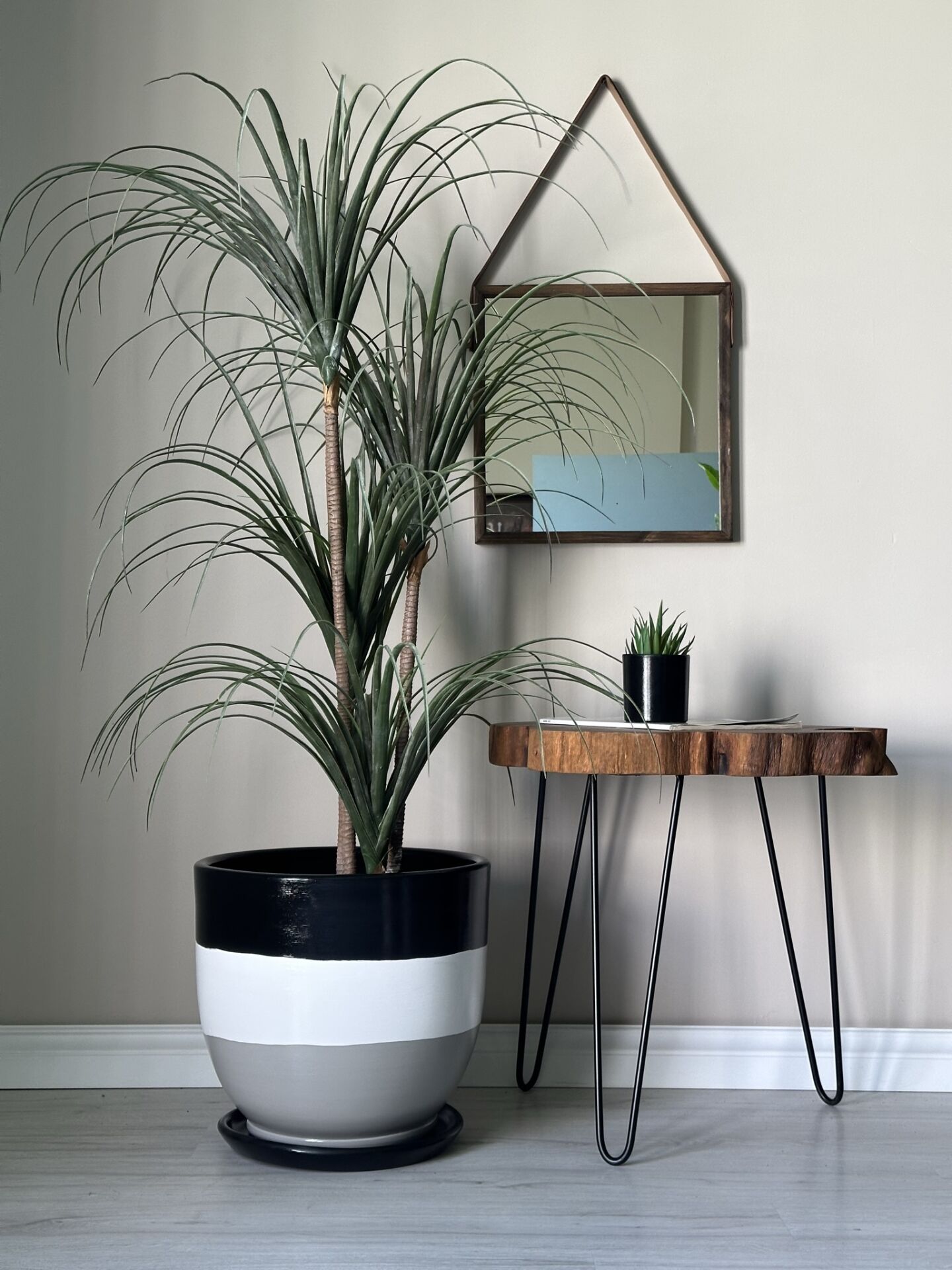 Klasik Saksı Tabaklı -Siyah Beyaz Granit