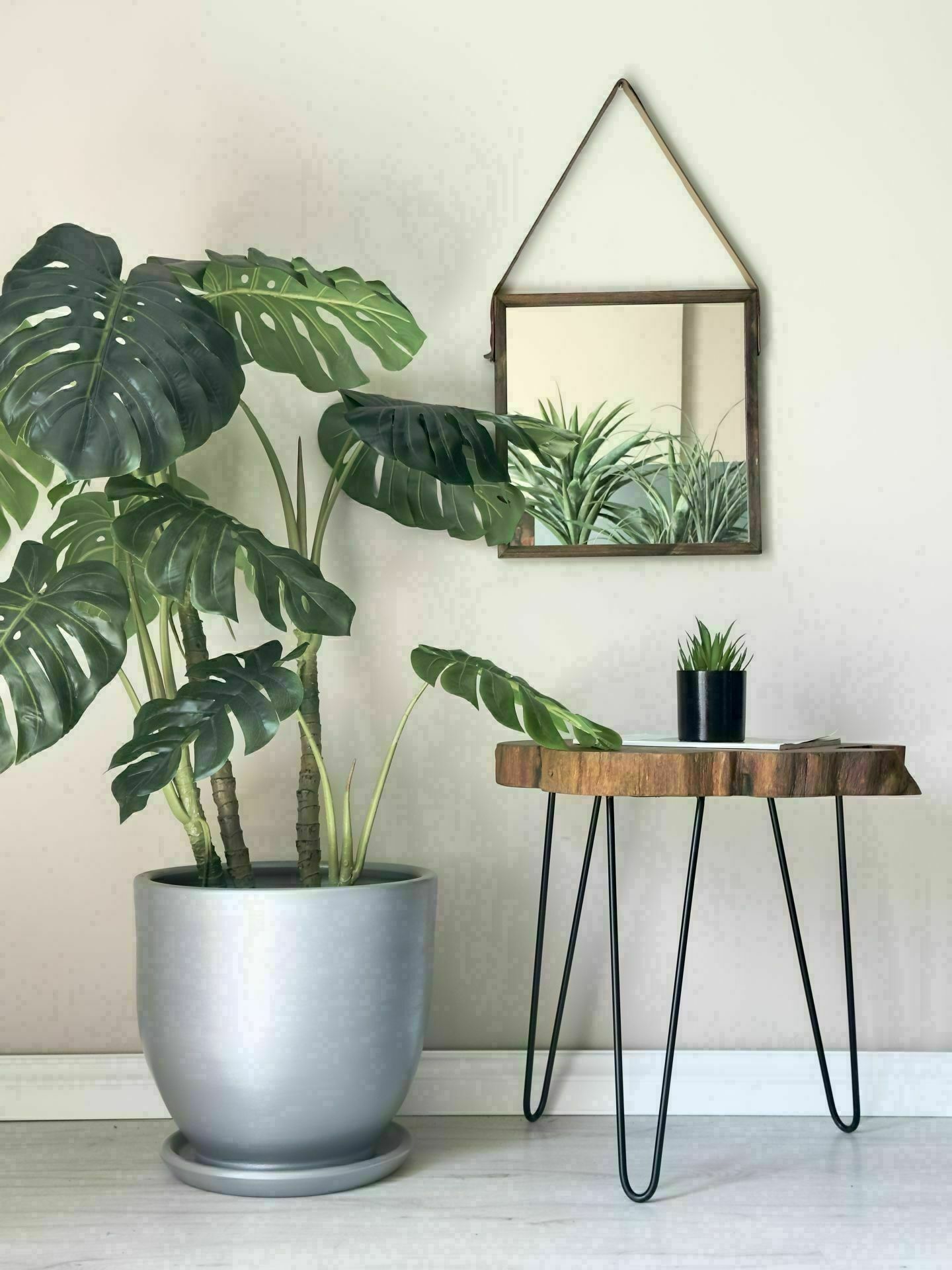 10 Lt Saksı Klasik Saksı Tabaklı Yükseklik 23cm Çap 25cm Gümüş