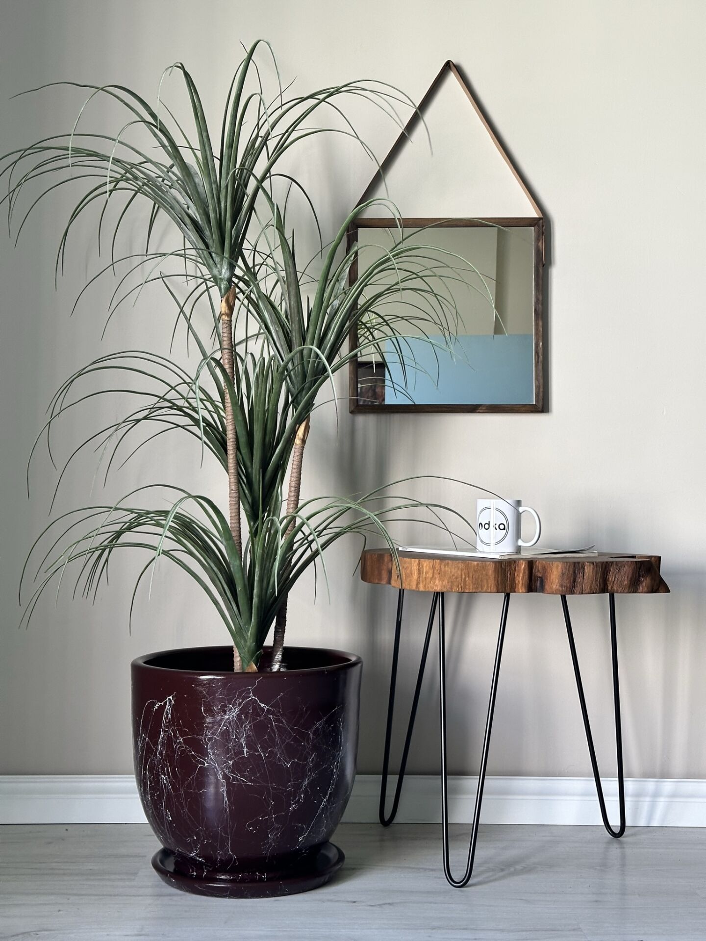 Klasik Saksı Tabaklı Mia Seri- Bordo Mermer Desenli