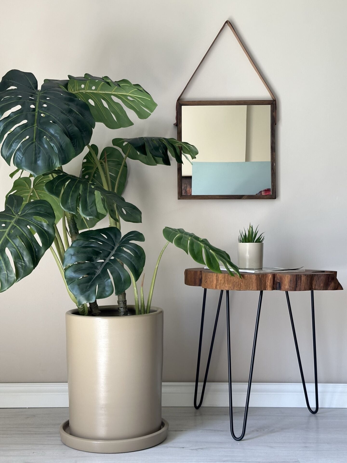 Silindir Saksı Tabaklı -Bej