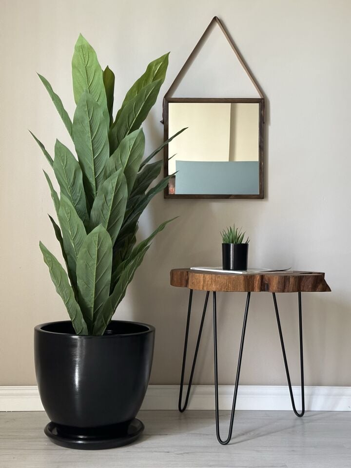 Klasik Saksı Tabaklı-Siyah