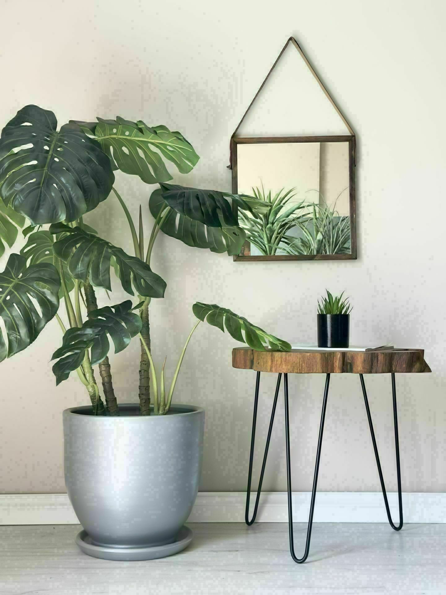 10 Lt Saksı Klasik Saksı Tabaklı Yükseklik 23cm Çap 25cm Gümüş