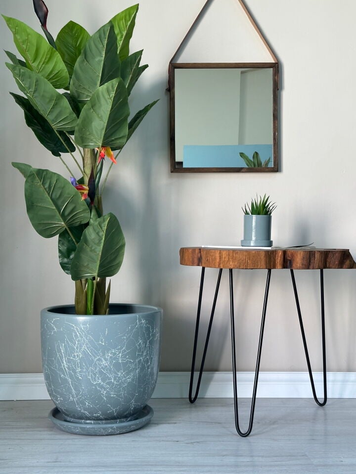 Klasik Saksı Tabaklı Mia Seri- Füme Mermer Desenli