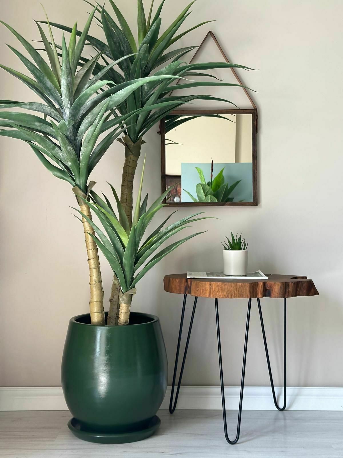 Armut Saksı Tabaklı Yükseklik:32cm Çap:26cm Koyu Yeşil