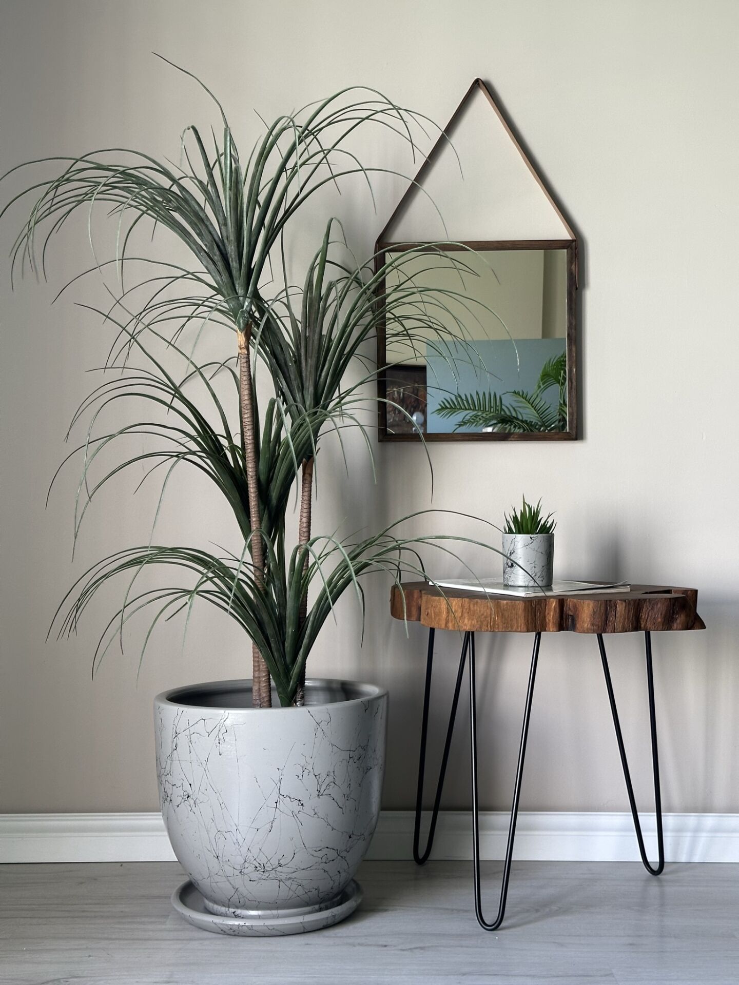 Klasik Saksı Tabaklı Mia Seri- Granit-Siyah Mermer Desenli