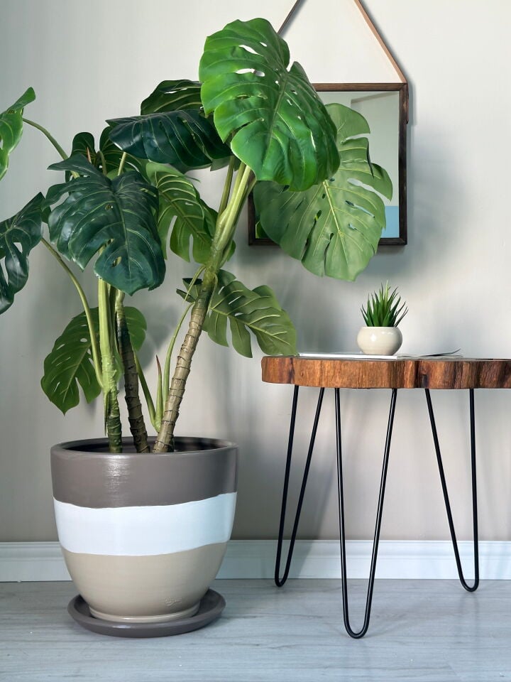 Lily Seri 60 Litre Büyük Boy Klasik Saksı Tabaklı Yükseklik 46cm Çap 46cm