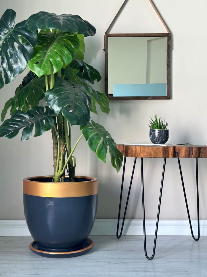 Lily Seri 60 Litre Büyük Boy Klasik Saksı Tabaklı Yükseklik 46cm Çap 46cm