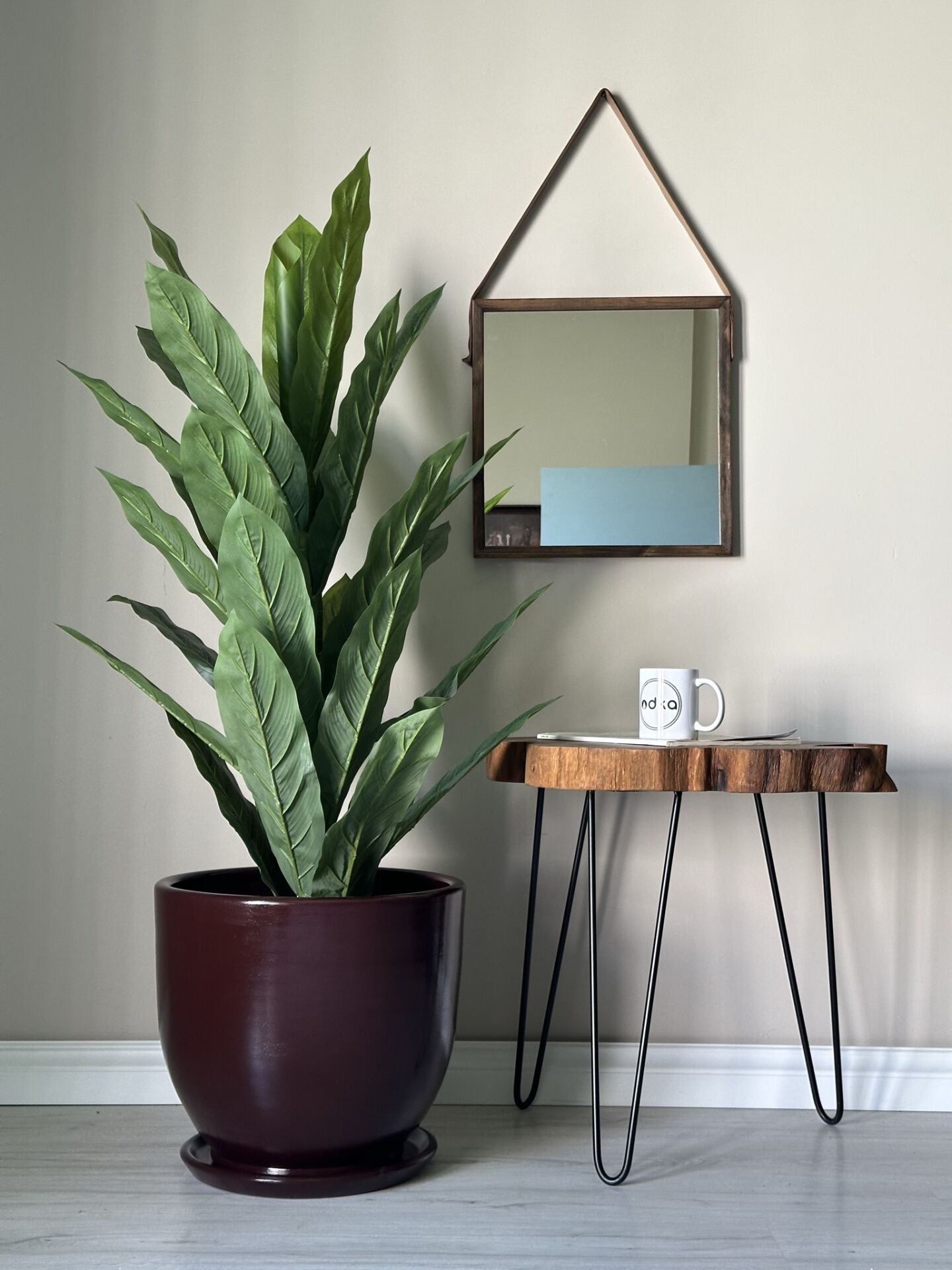 Klasik Saksı Tabaklı Yükseklik 30cm Çap 32cm