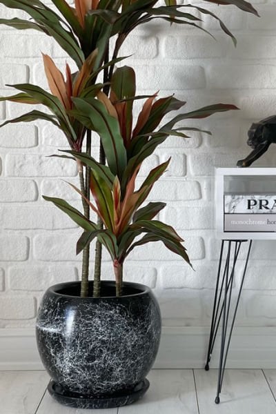 Küre Saksı Mia-Siyah Mermer Desenli H:14cm X Çap:14cm (5 Litre)