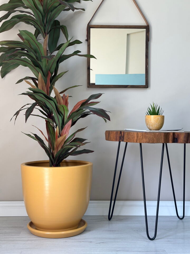 Klasik Saksı Tabaklı Yükseklik 38cm Çap 40cm Sarı