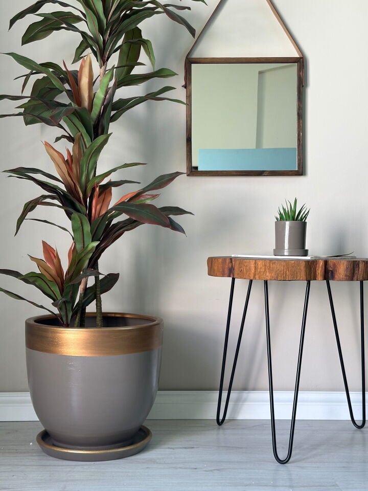 Lily Seri Klasik Saksı Tabaklı Yükseklik 38cm Çap 40cm