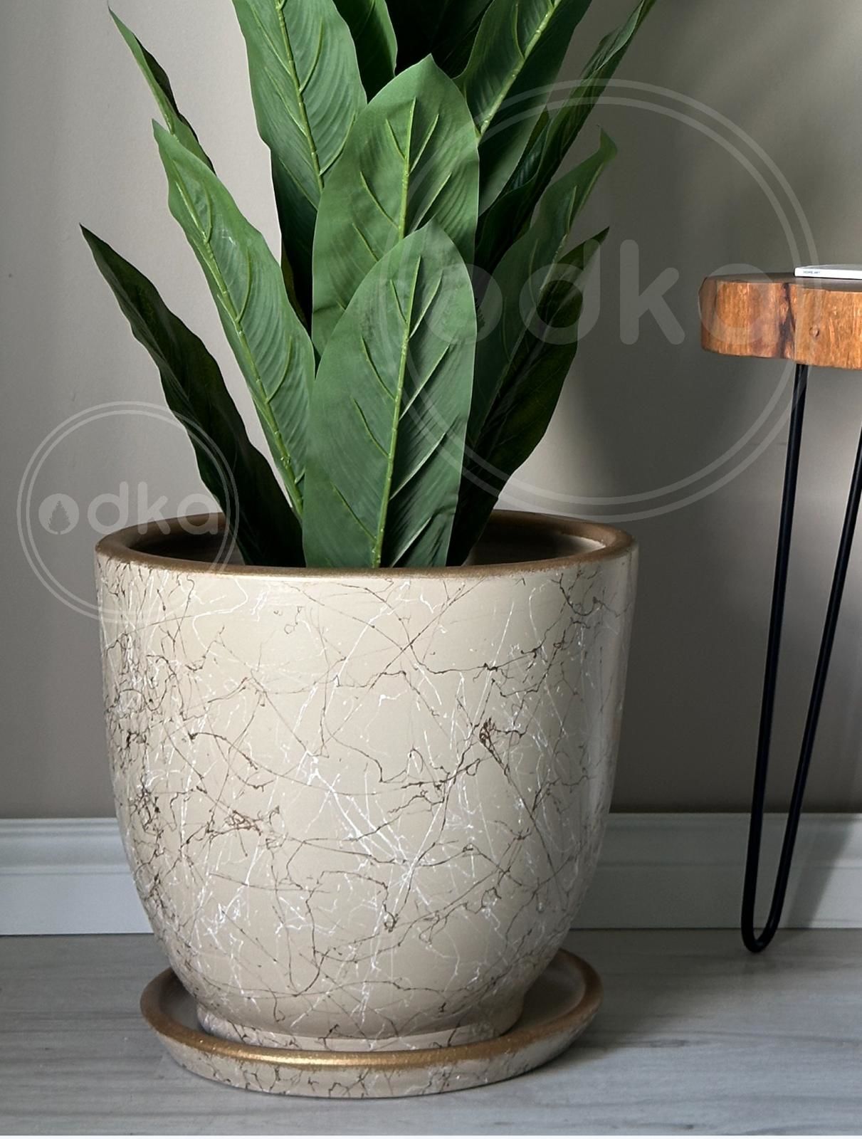 10 Lt Saksı Klasik Saksı Tabaklı Yükseklik 23cm Çap 25cm Taş-Beyaz-Gold