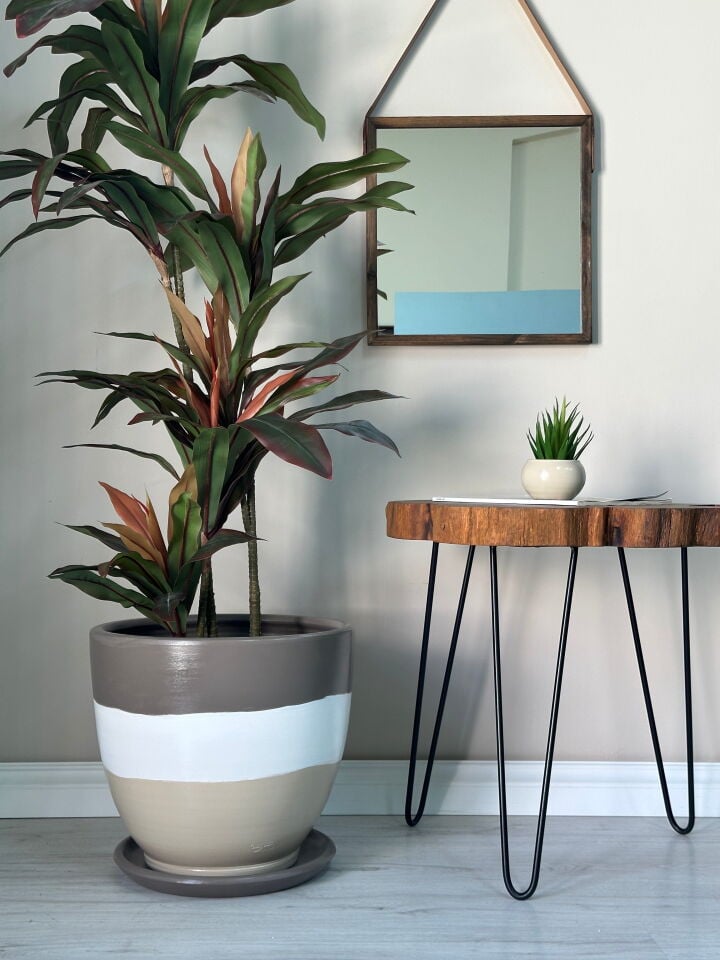 Lily Seri Klasik Saksı Tabaklı Yükseklik 38cm Çap 40cm