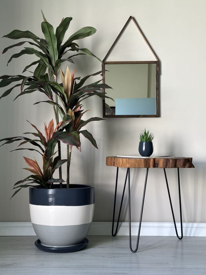 Lily Seri Klasik Saksı Tabaklı Yükseklik 38cm Çap 40cm