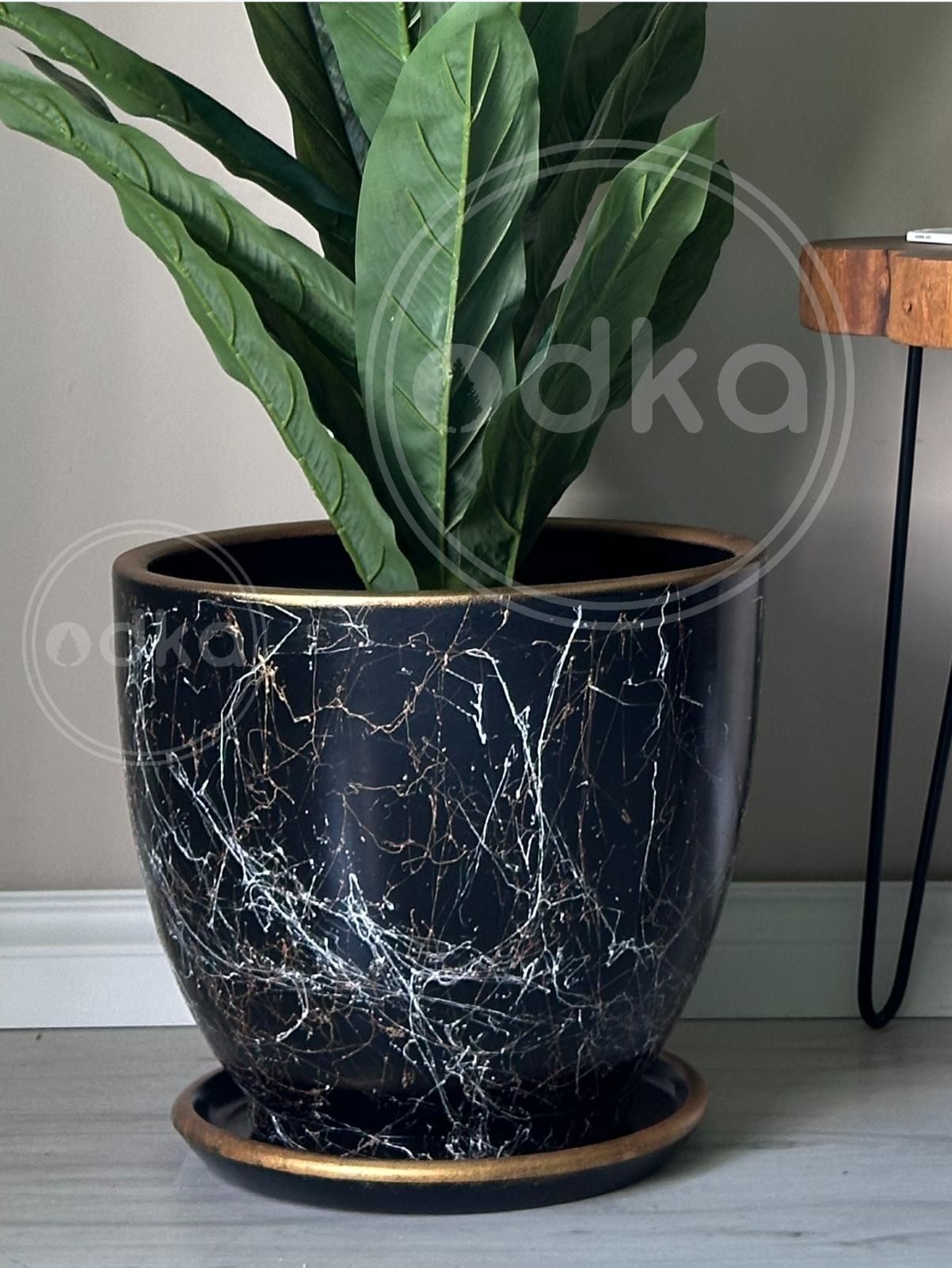 10 Lt Saksı Klasik Saksı Tabaklı Yükseklik 23cm Çap 25cm Siyah-Beyaz-Gold