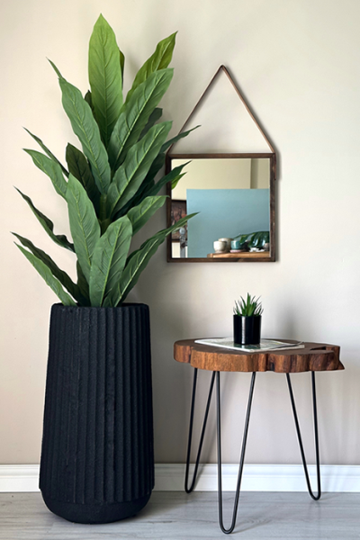 Oyuklu Fiber Saksı Siyah Renk