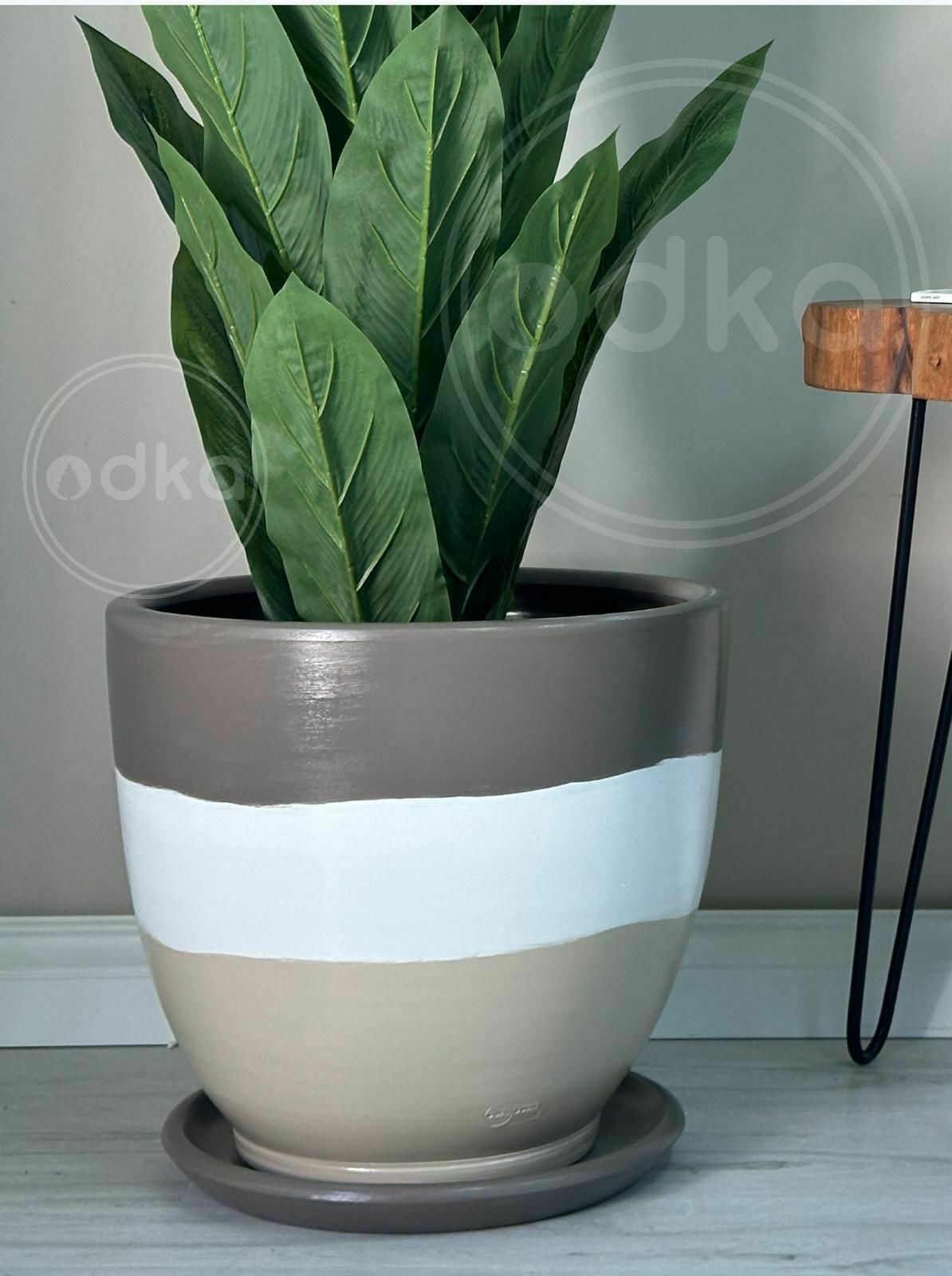 10 Lt Saksı Klasik Saksı Tabaklı Yükseklik 23cm Çap 25cm Vizon-Beyaz-Taş