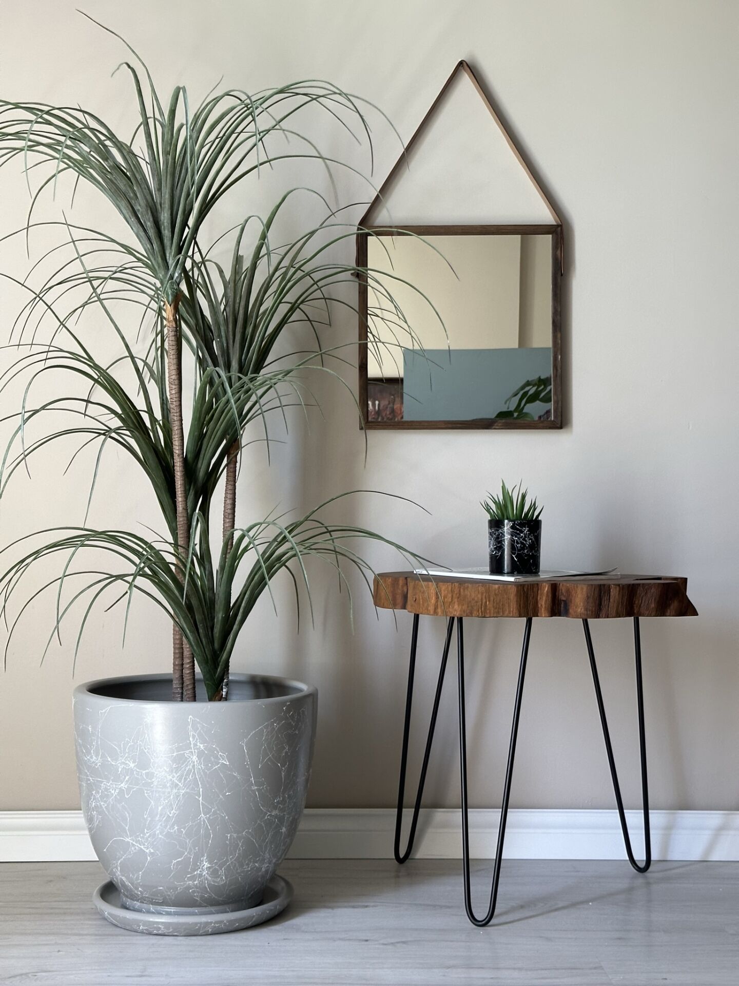 Klasik Saksı Tabaklı Mia Seri- Granit-Beyaz Mermer Desenli